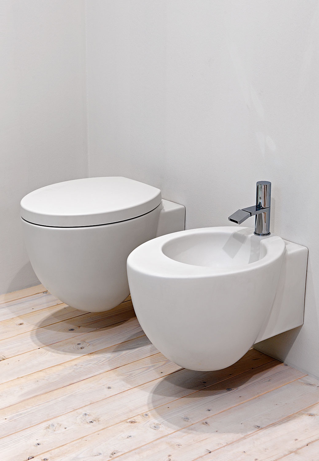 Le Giare Wall Hung WC Toilet Bidet 03